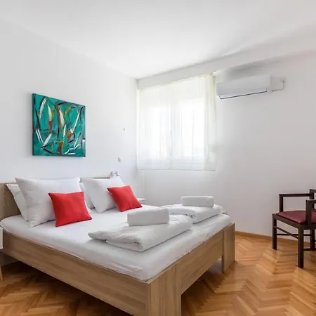'Canarino' Apartment - Central Split, Spacious & Bright * Split