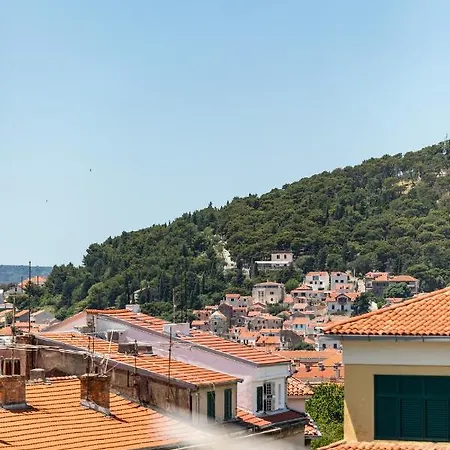 'Canarino' Apartment - Central Split, Spacious & Bright Split