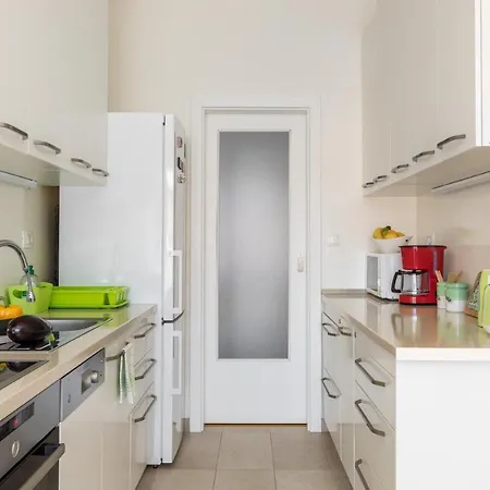 'Canarino' Apartment - Central Split, Spacious & Bright Apartment Split
